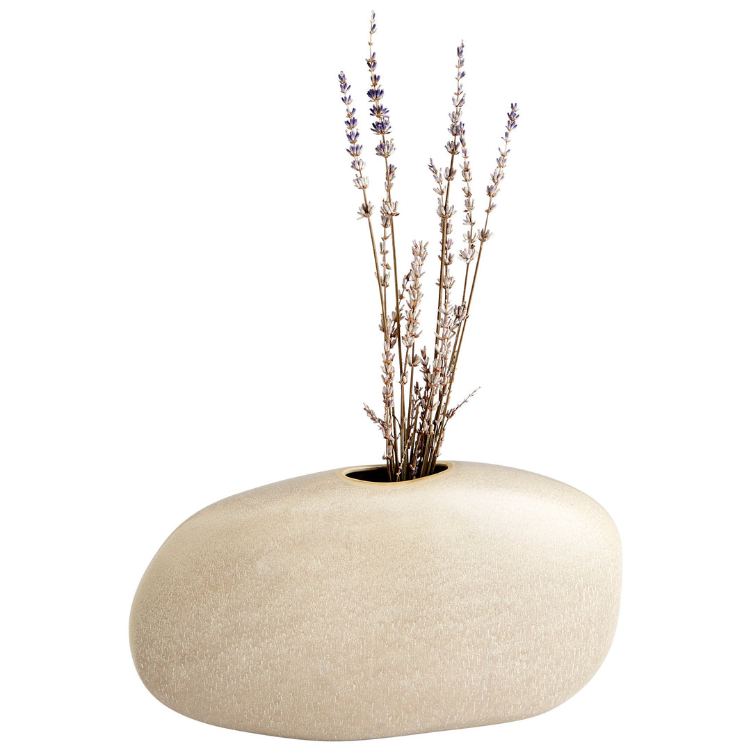 PEBBLE, JARRON CHICO