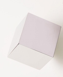 MIRROR CUBE, CUBO PLATEADO PARED