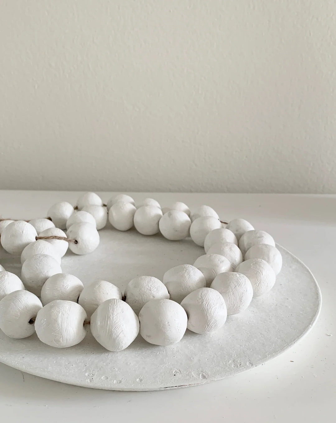 BEADS, ACCESORIO BOLAS BLANCAS