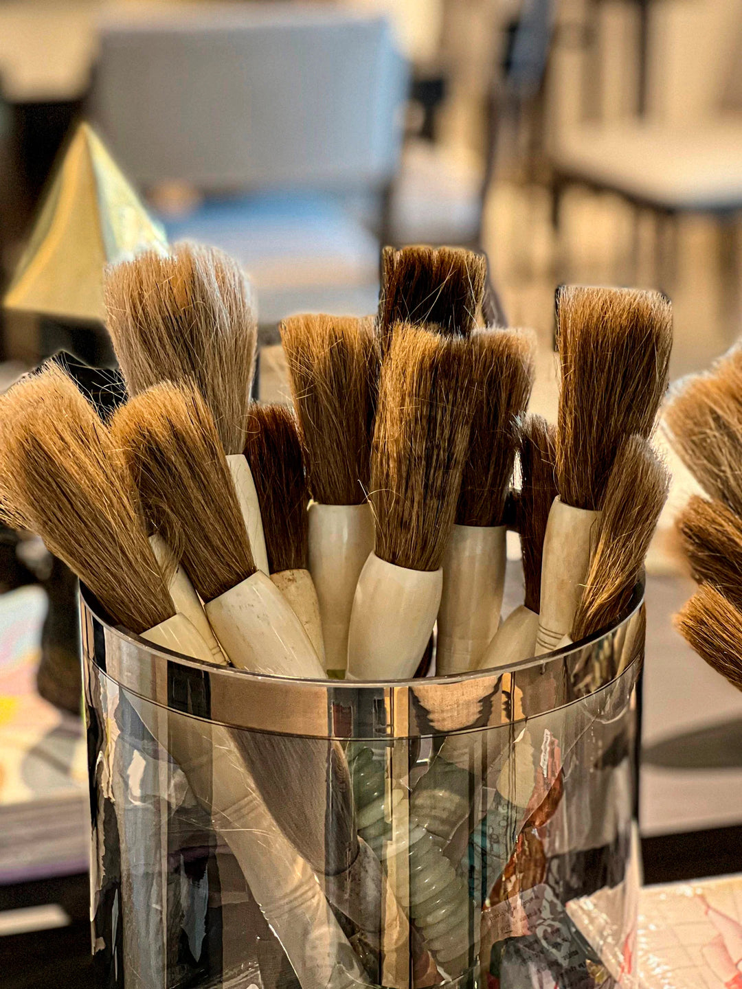 MARGARET, BROCHA AZUL CIELO