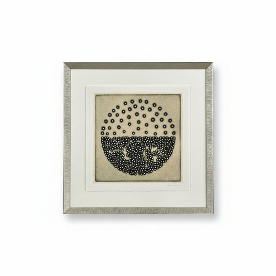 TENSIÓN EN ORBITA, CUADRO