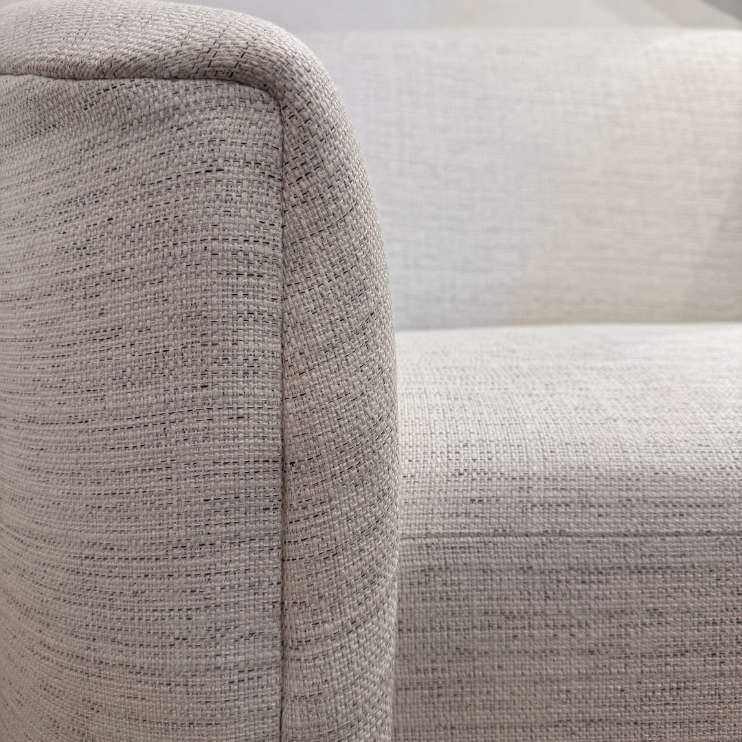 CLOONEY, SOFA