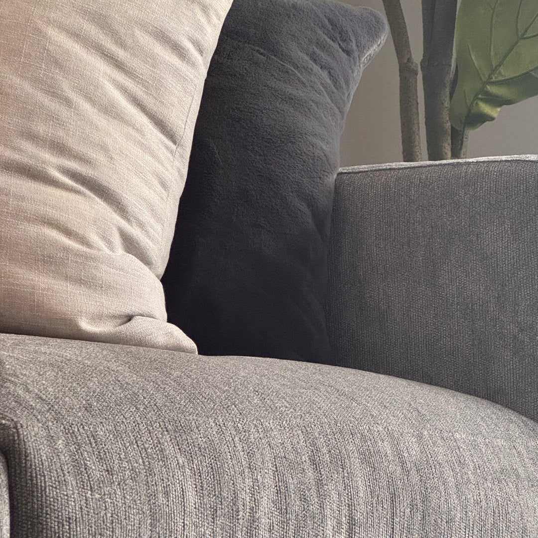 IVAN, SOFA