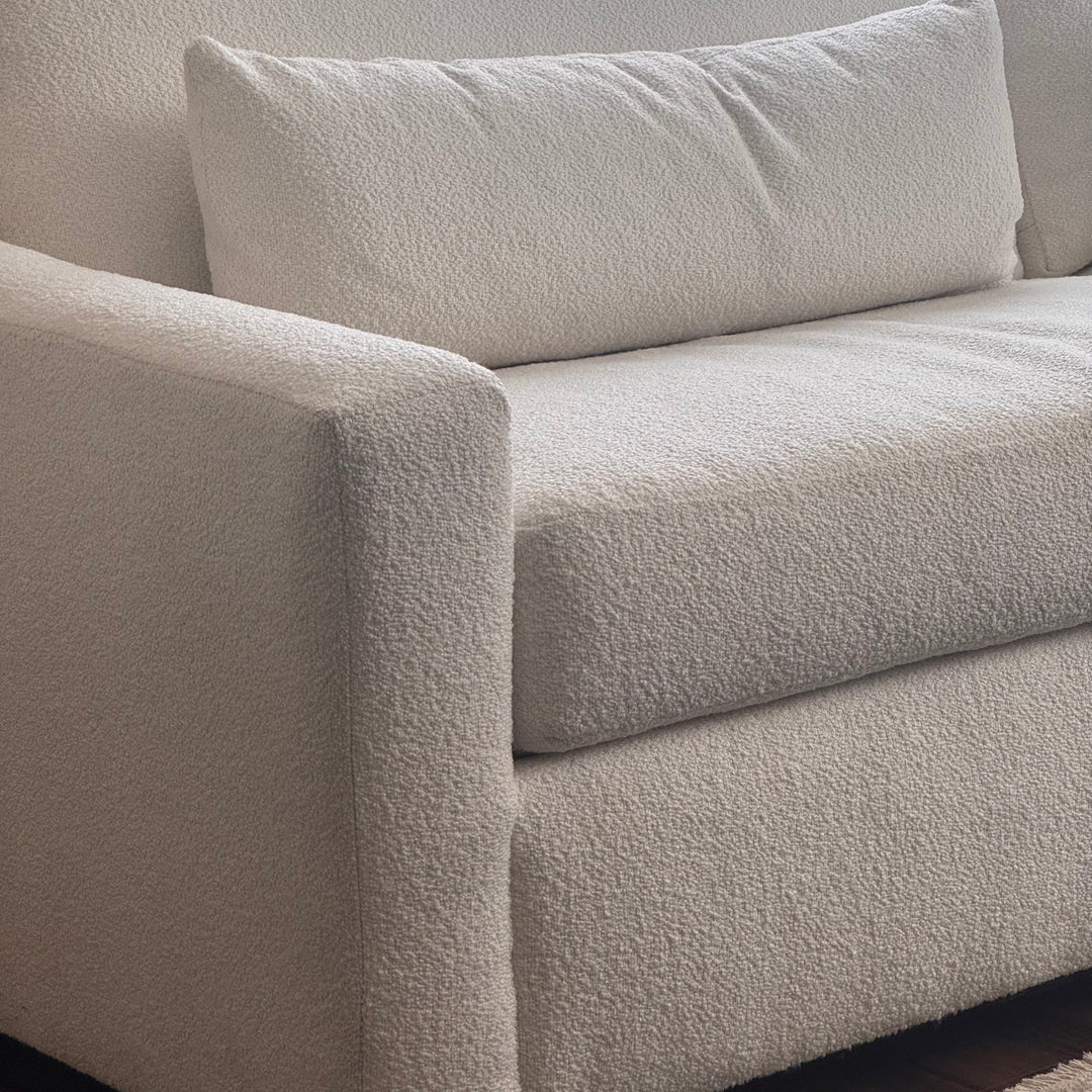 TATUM, SOFA