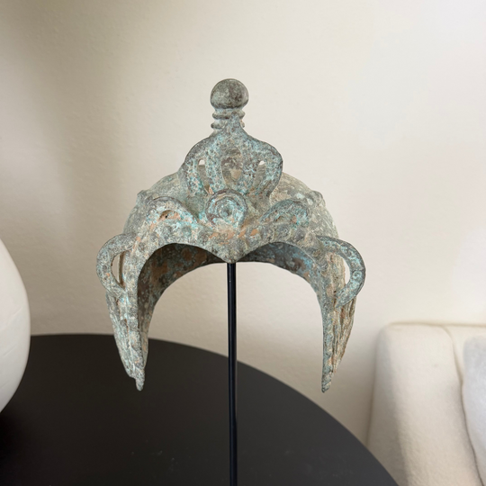 CASCO PEDESTAL, ESCULTURA CHICA