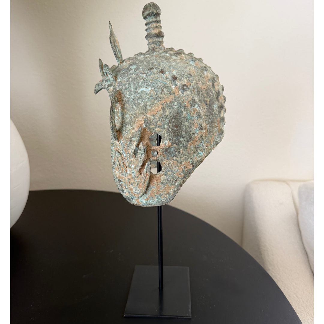 CASCO PEDESTAL, ESCULTURA CHICA