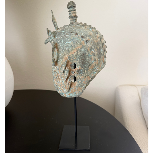 CASCO PEDESTAL, ESCULTURA CHICA